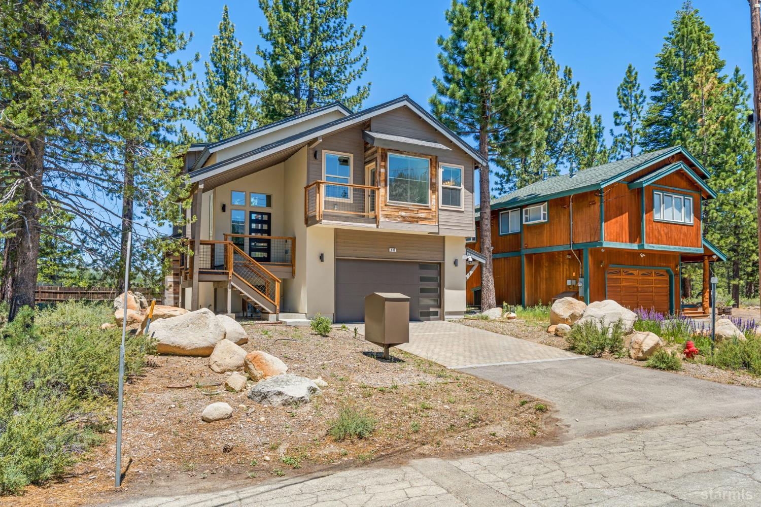 847 Cirugu Street — photo