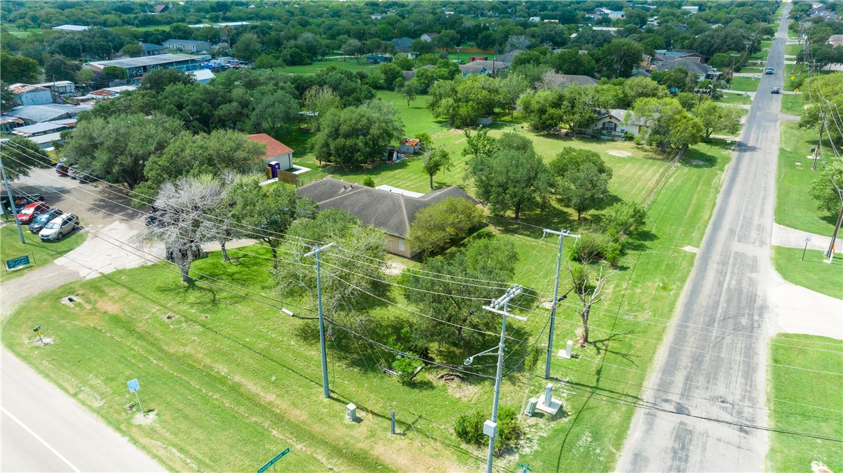 15202 Northwest Blvd — photo