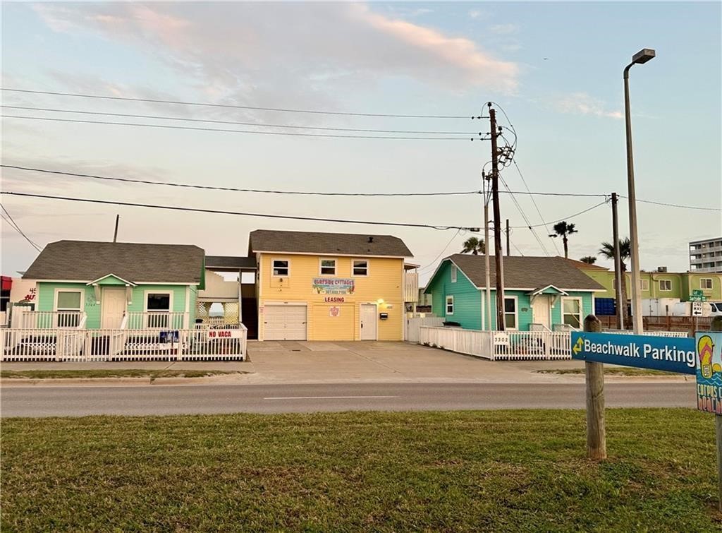 3302,3304 Surfside Blvd — photo