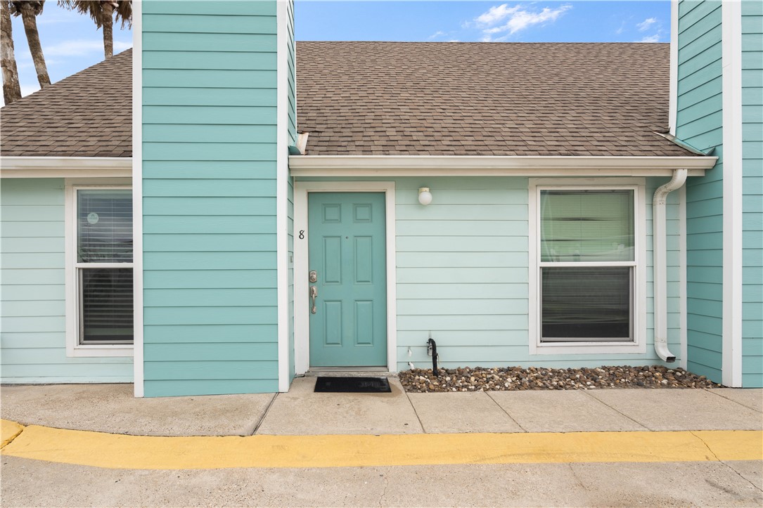 15201 Leeward Dr a8 — photo