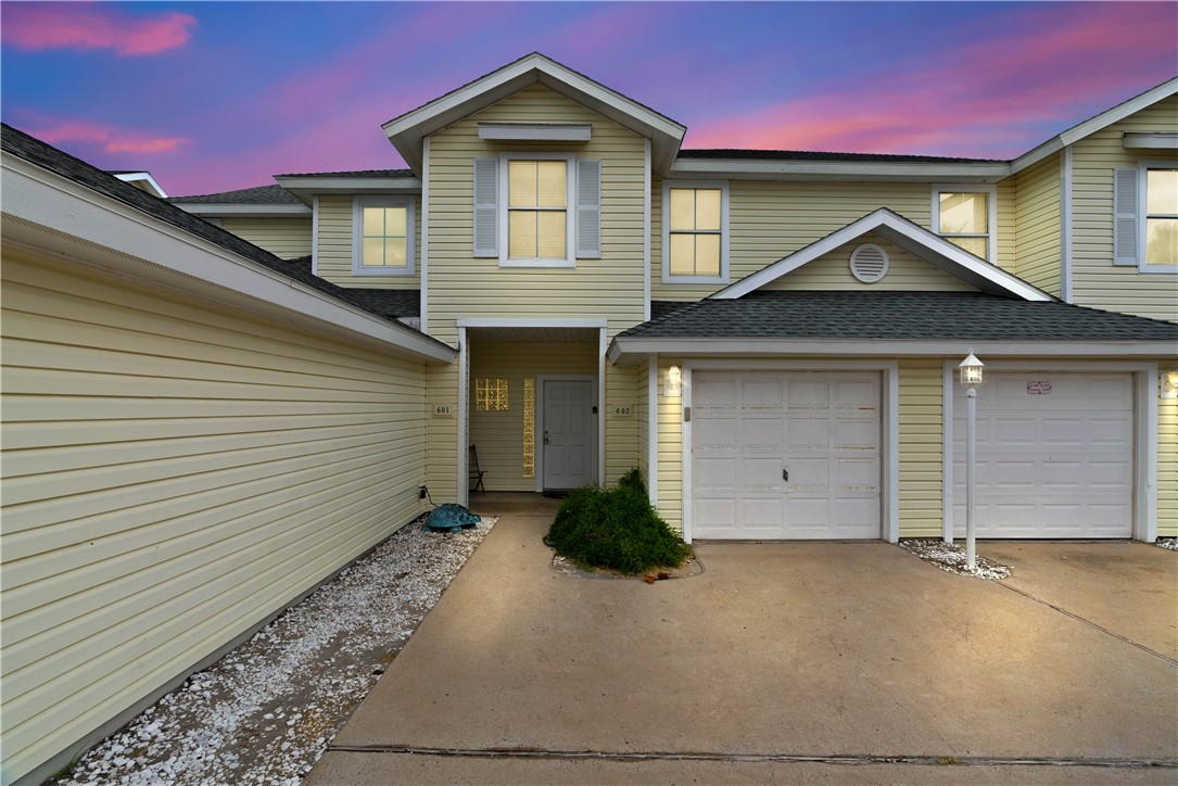 15102 Leeward Dr 602 — photo