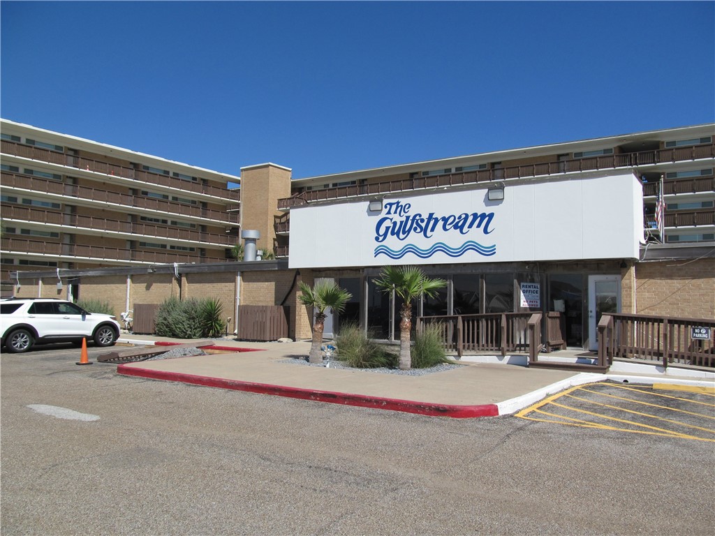 14810 Windward Dr 302 — photo