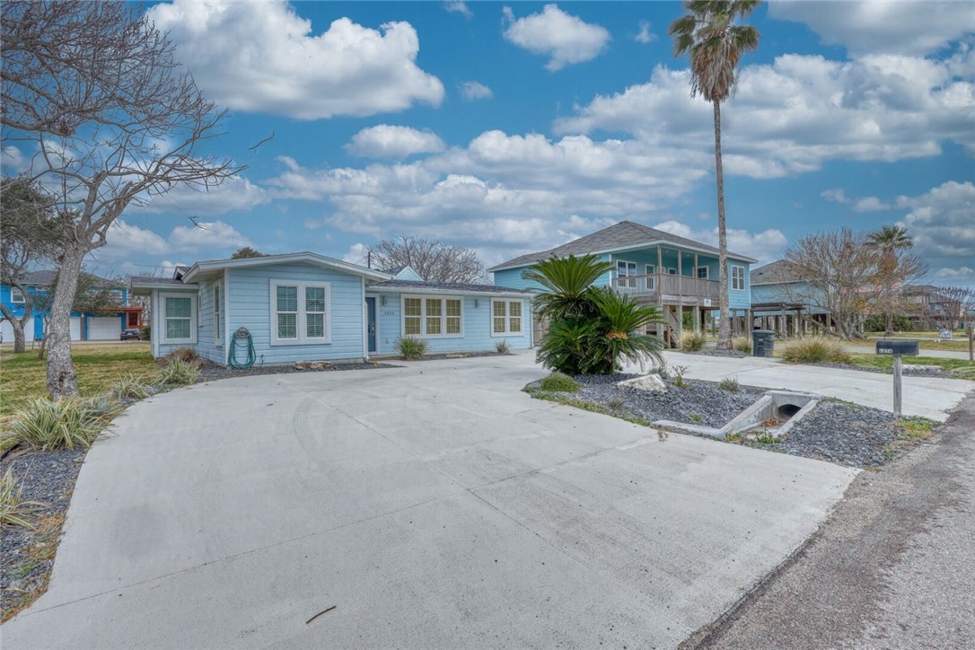 4034 Laguna Shores Road — photo