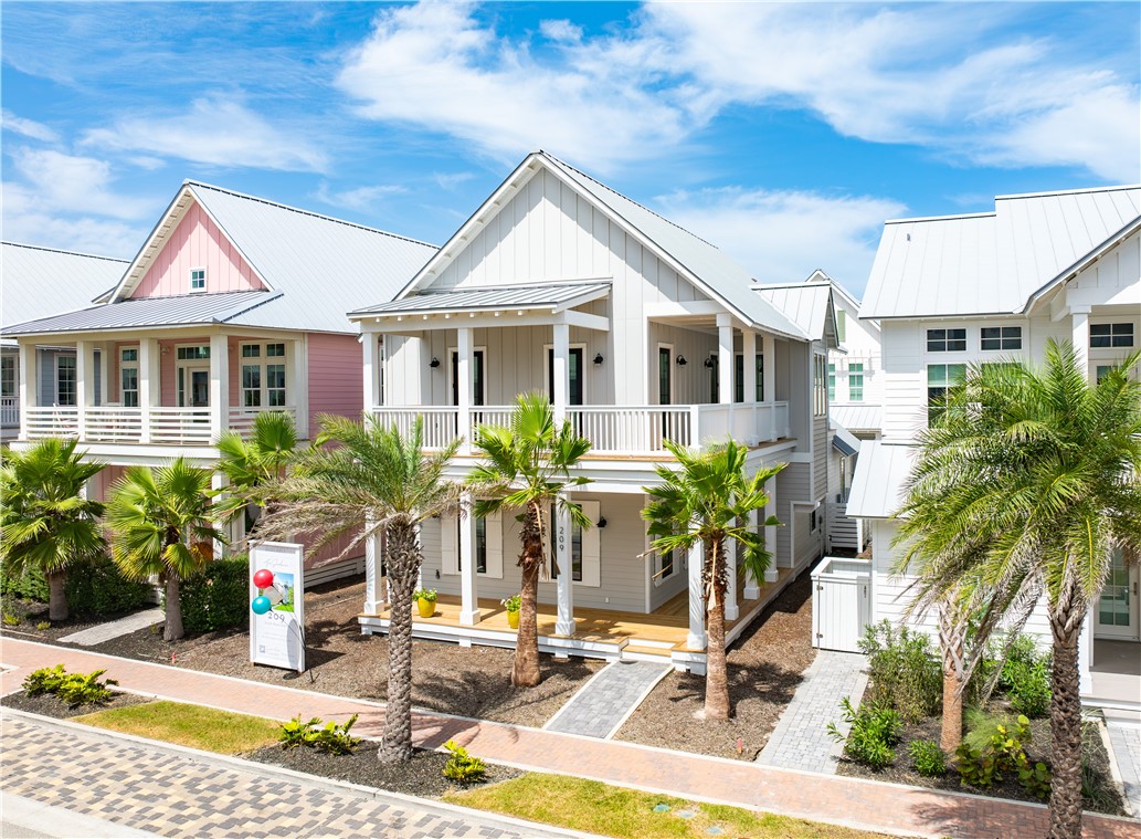 209 S Shore Dr — photo