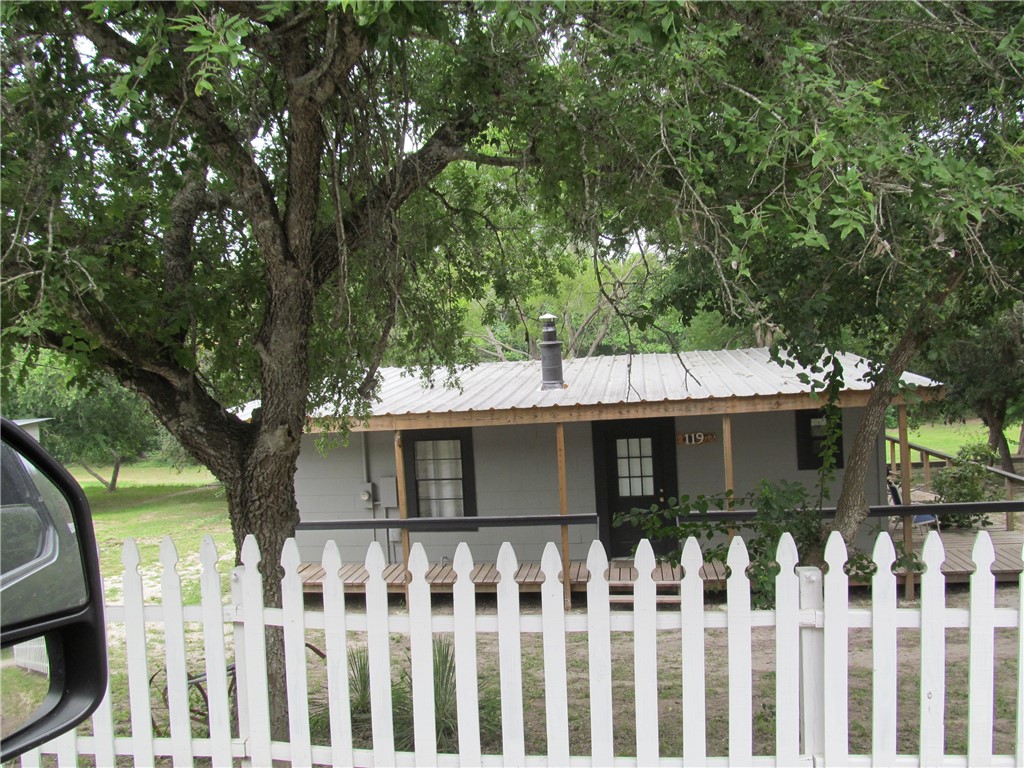 119 Horseshoe Cliff — photo