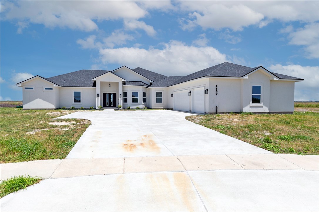 1850 Mama Fefi Dr — photo