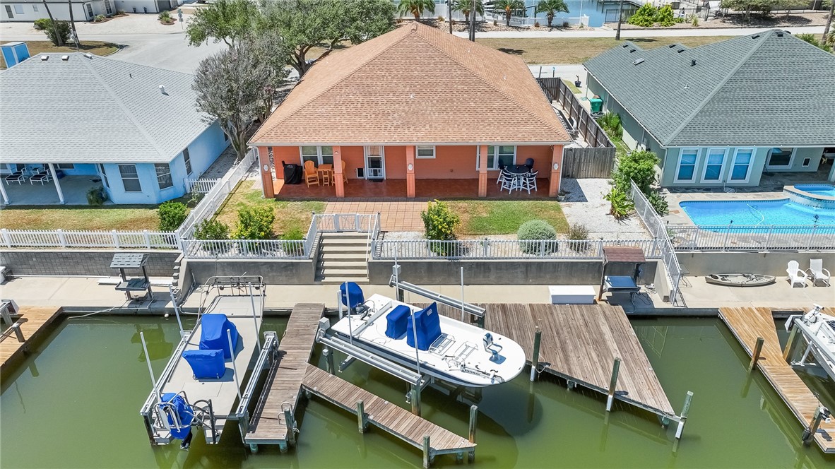 1013 Pompano — photo