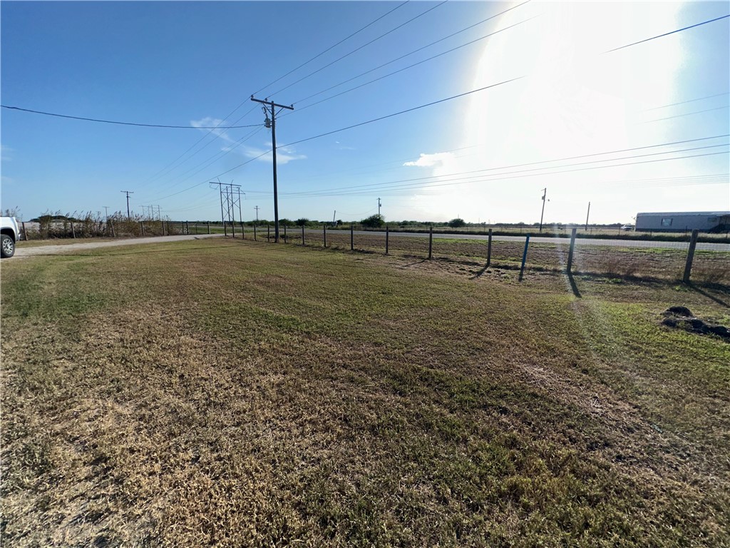 Home in Robstown, TX 78380 — photo 3