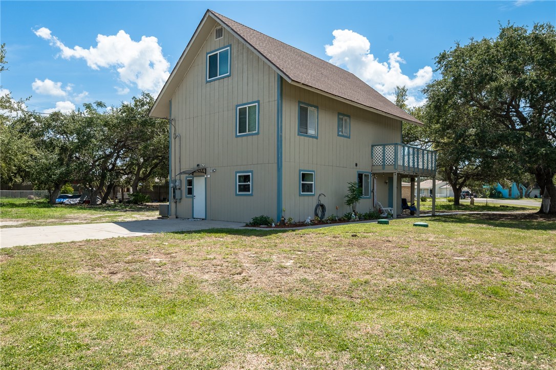 120 Retama — photo