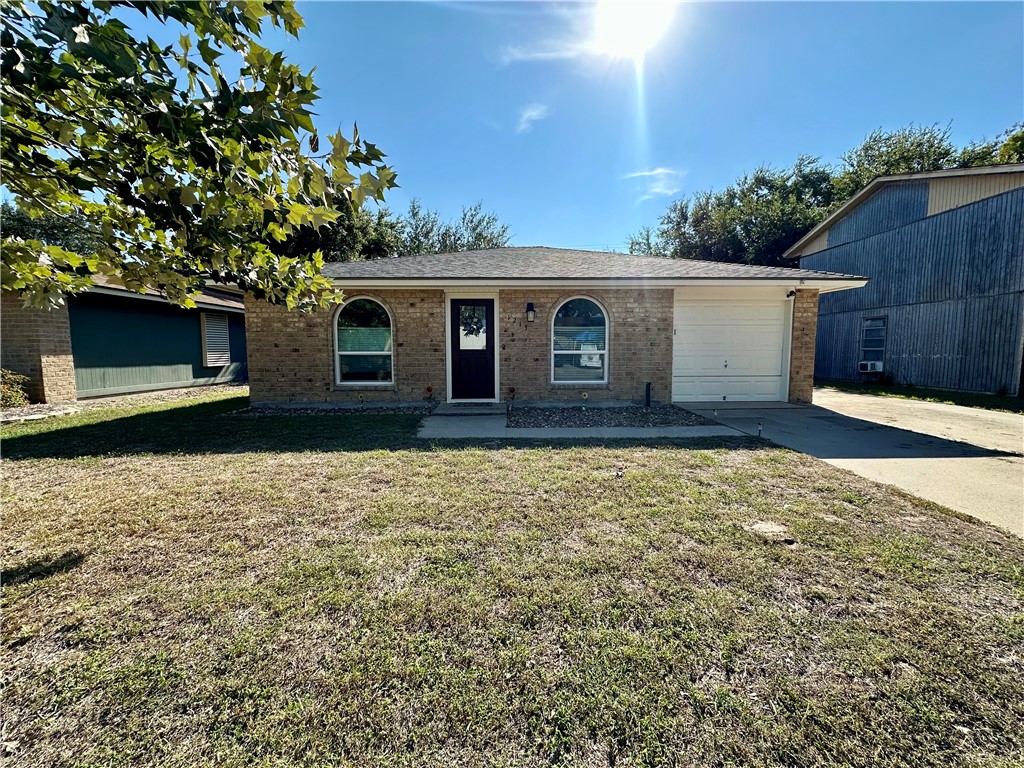 1213 Montreal Dr — photo