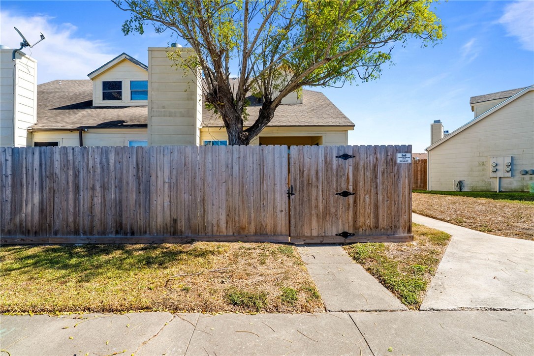 7252 The Mansions P-1 — photo