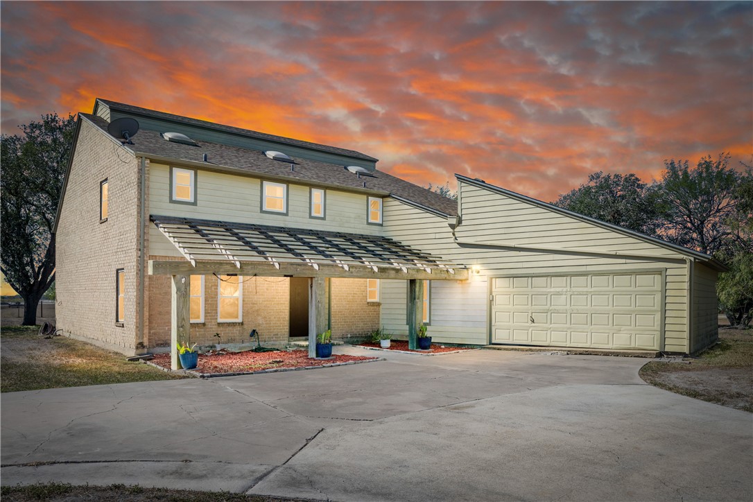 3649 Valley View (CR 52B) — photo