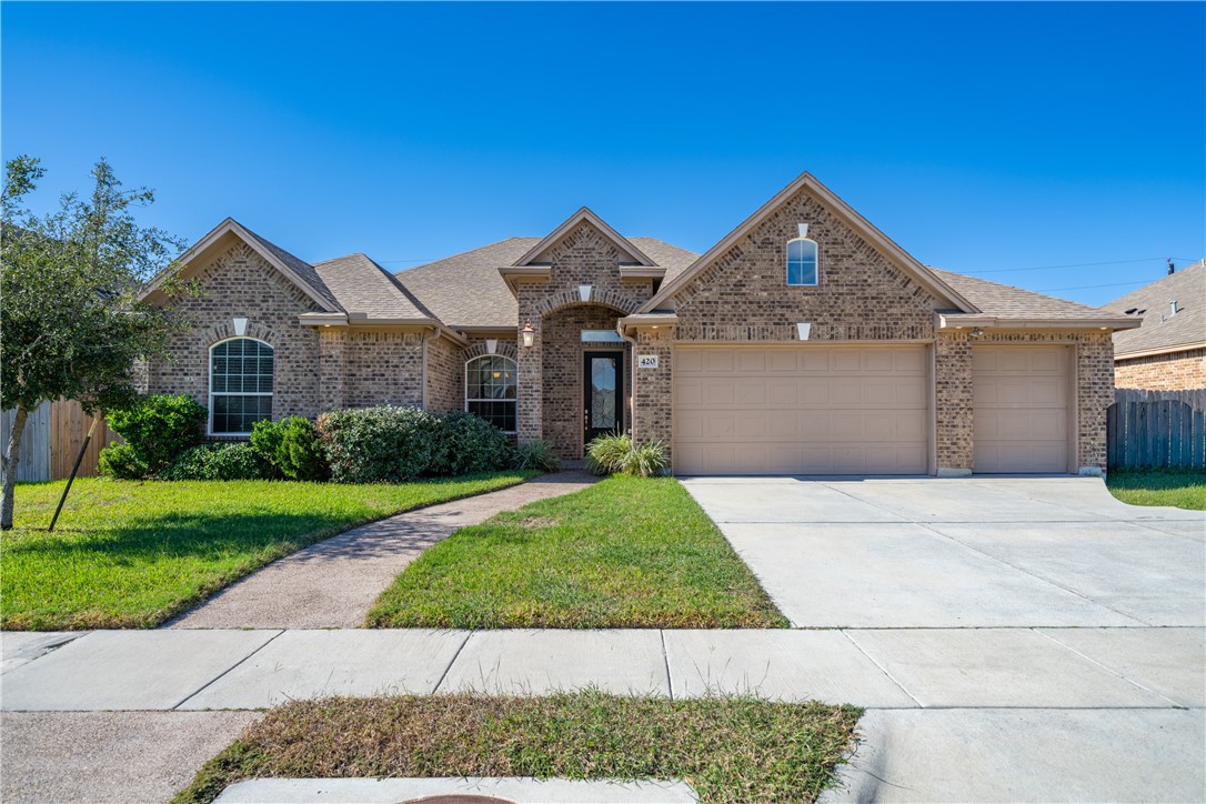 420 Gulfton Dr — photo