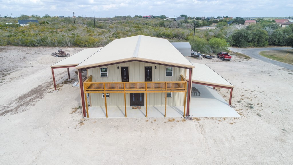 660 Carmel Dr — photo