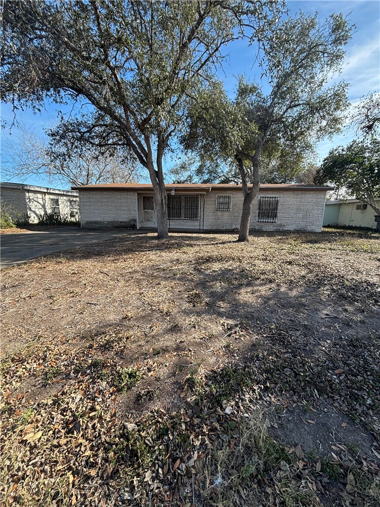 1409 Lalita St — photo