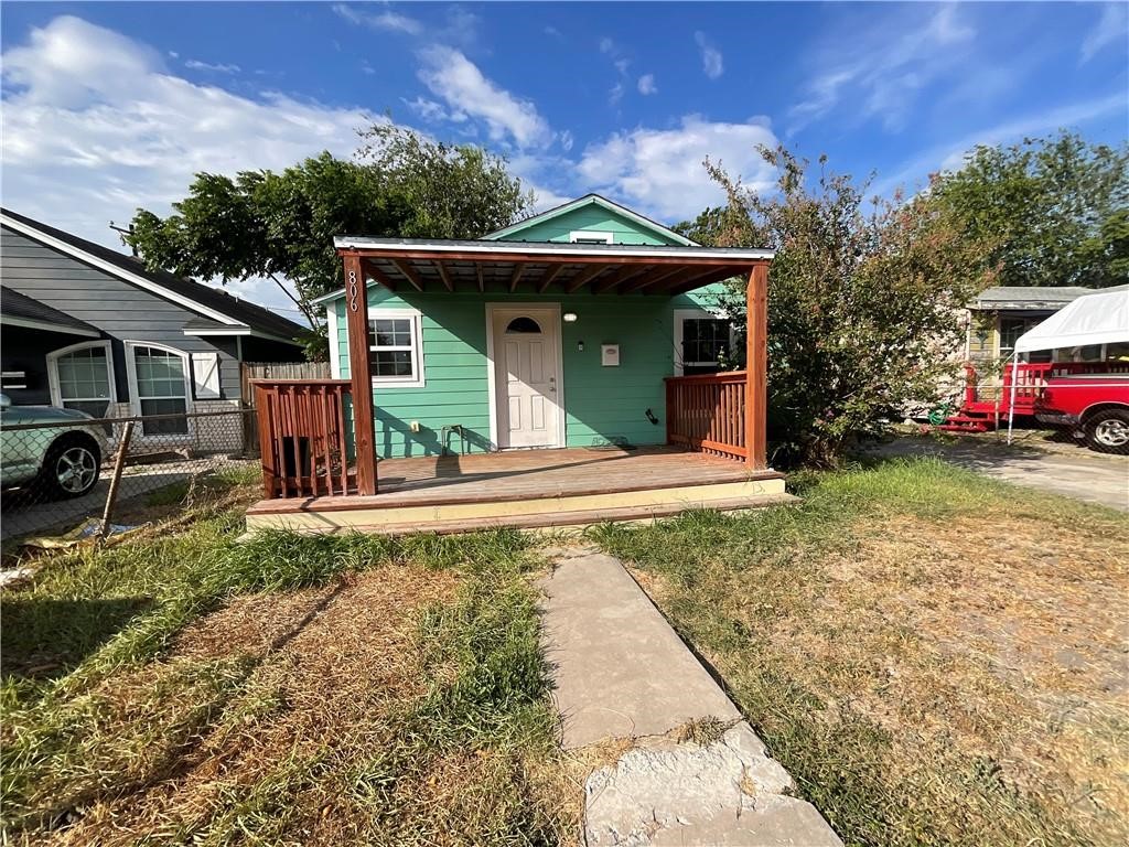2806 Guadalupe — photo