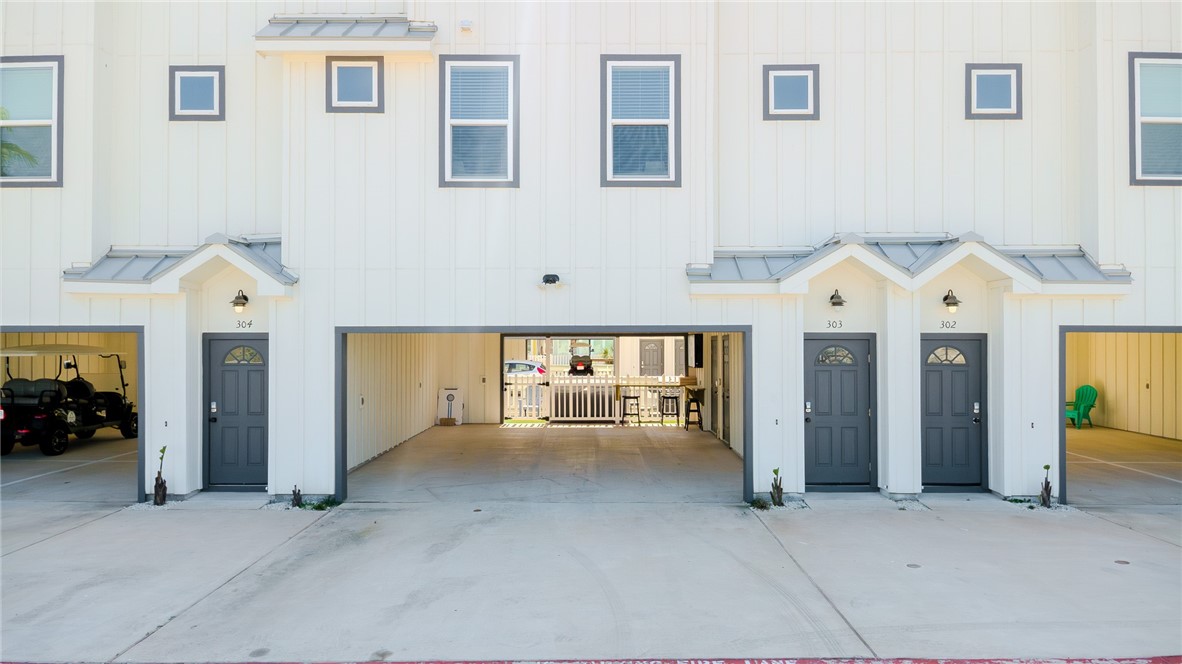 603 E Avenue G 303 — photo