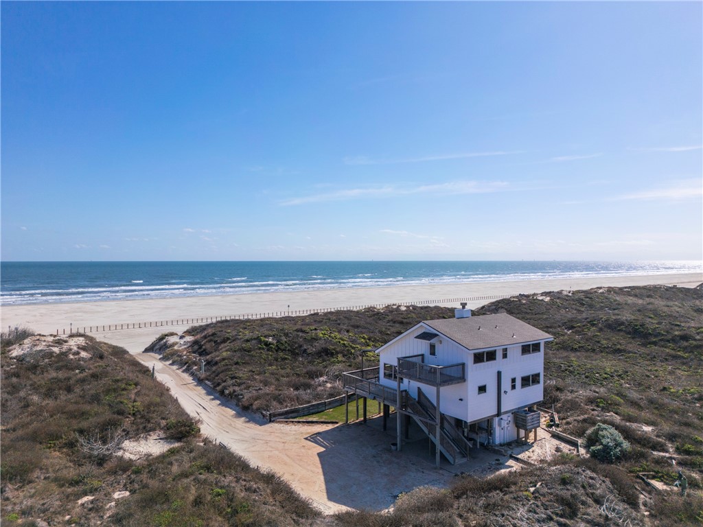 2906 On The Beach — photo