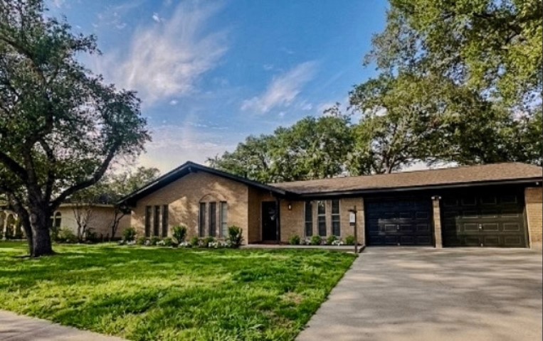 1405 Palo Blanco — photo