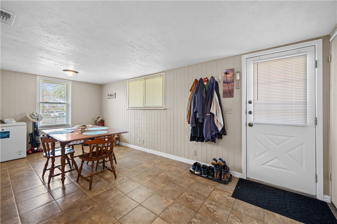 464 Sunset, Ingleside, TX 78362 — photo 2