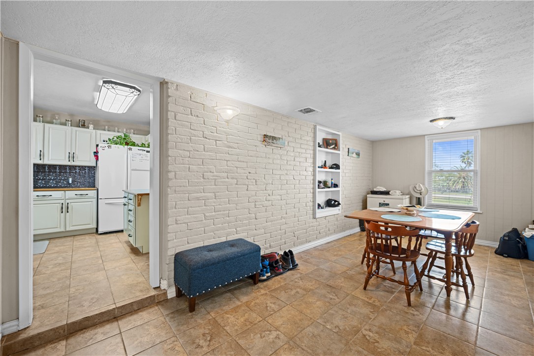 464 Sunset, Ingleside, TX 78362 — photo 3
