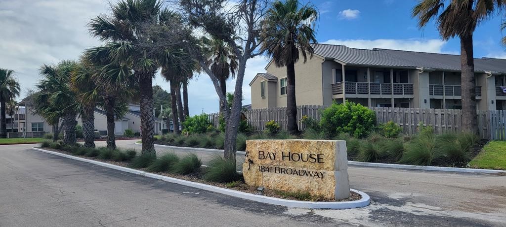1902 Bayhouse Dr 1902 — photo