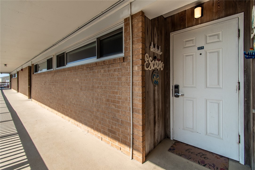 14810 Windward Dr 204 — photo
