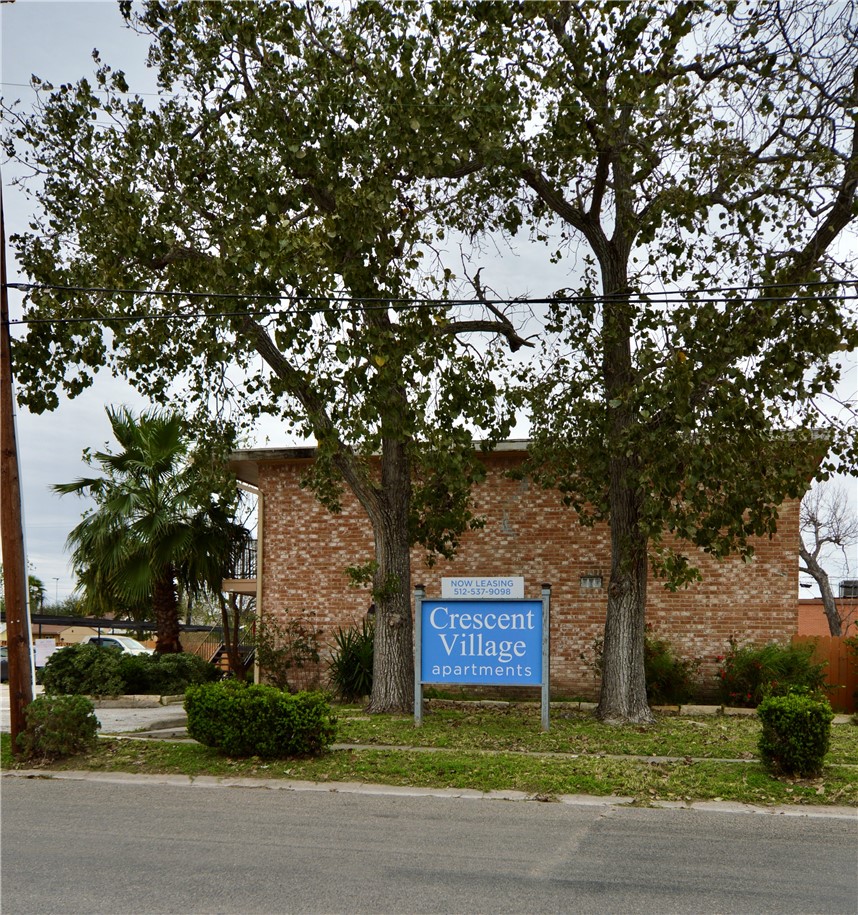 1004 Austin St — photo
