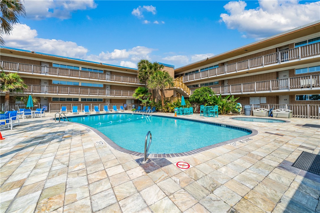 15340 Leeward Dr 107 — photo