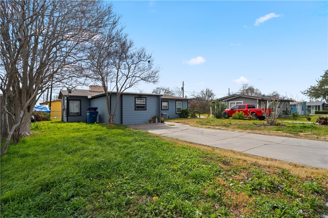 Home in Corpus Christi, TX 78415 — photo 2