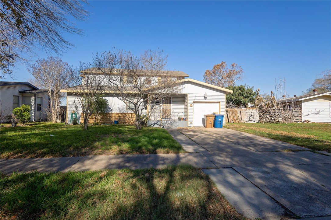 1330 Ray Dr — photo