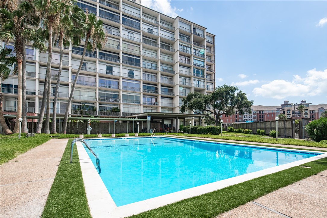 4600 Ocean Dr 703 — photo