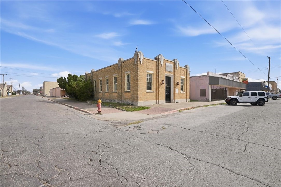 72 N. Wright, Alice, TX 78332 — photo 3