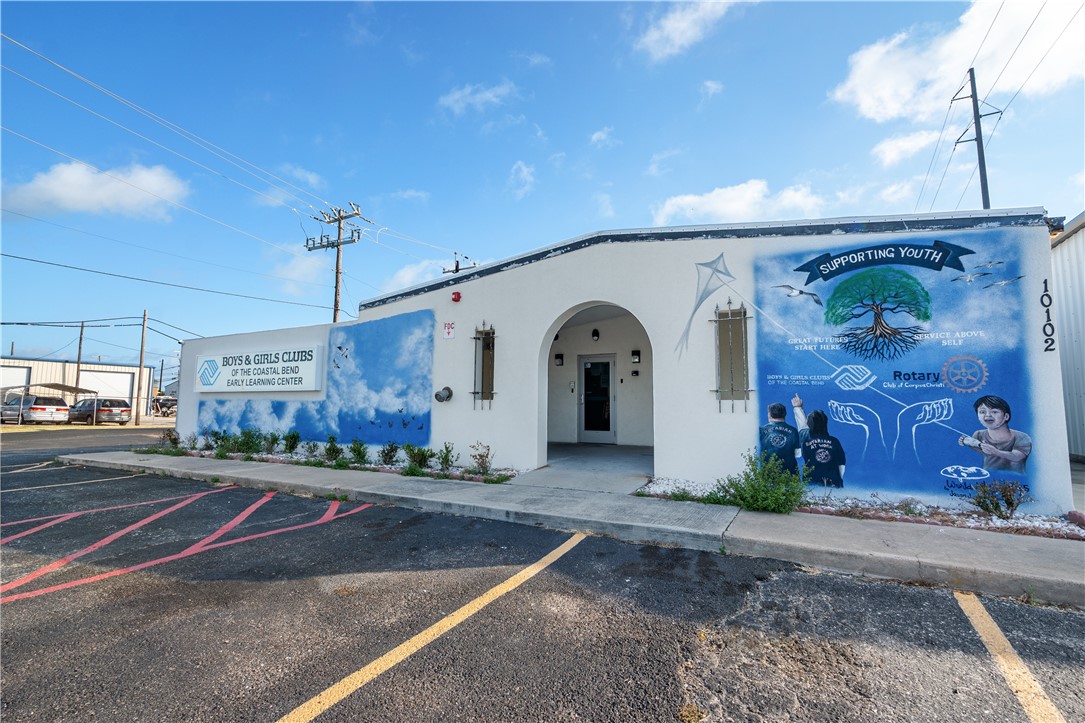 10102 S Padre Island Dr — photo