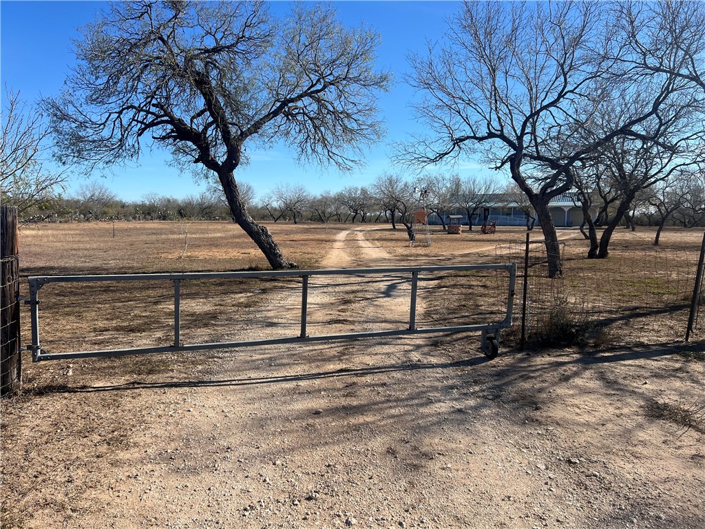4493 W Highway 359 — photo