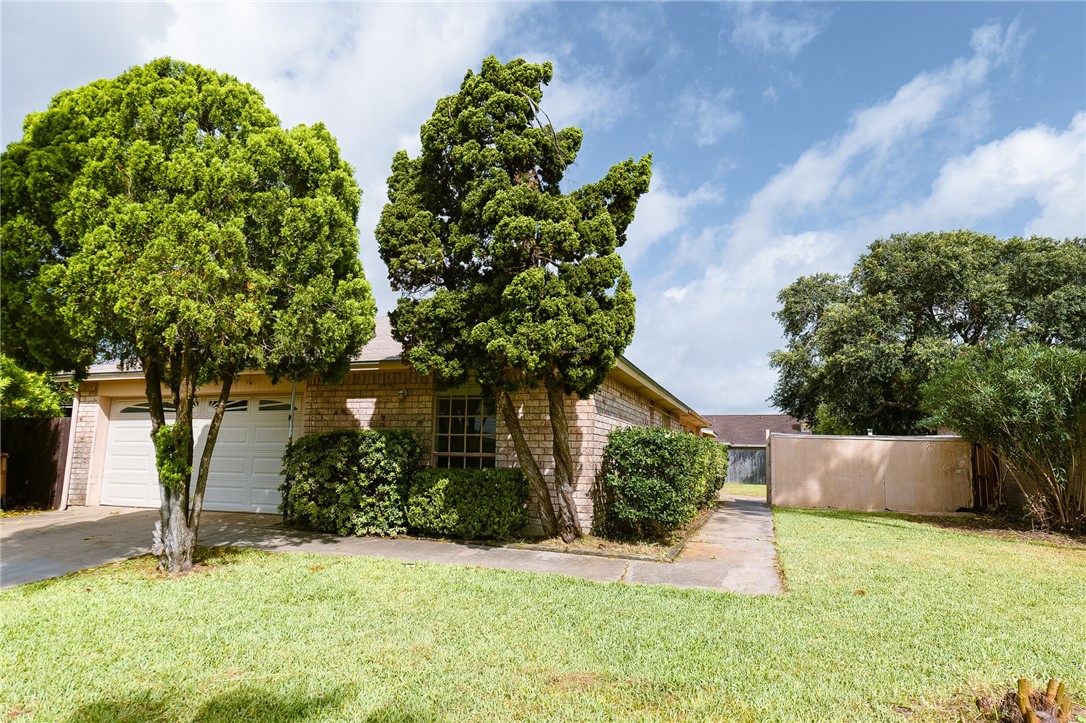 1314 Harbor Lights Dr — photo