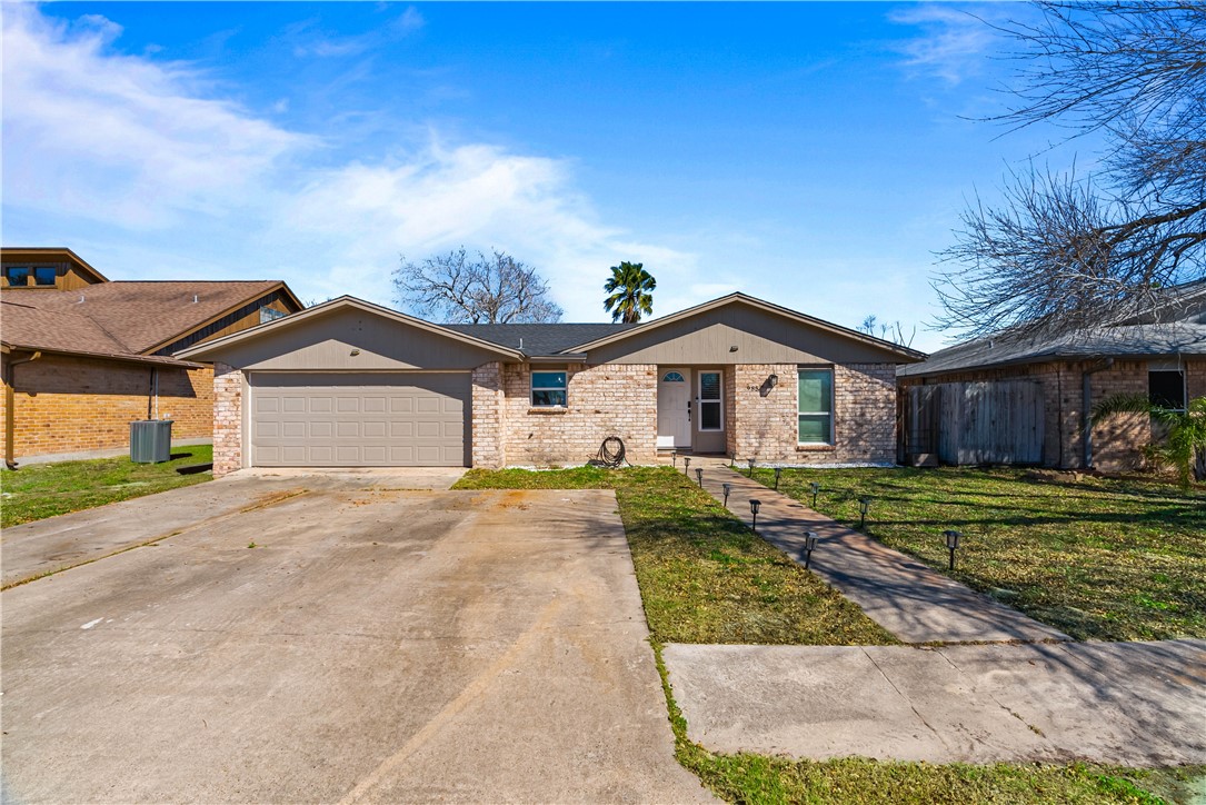 985 Ribbon Tail St — photo