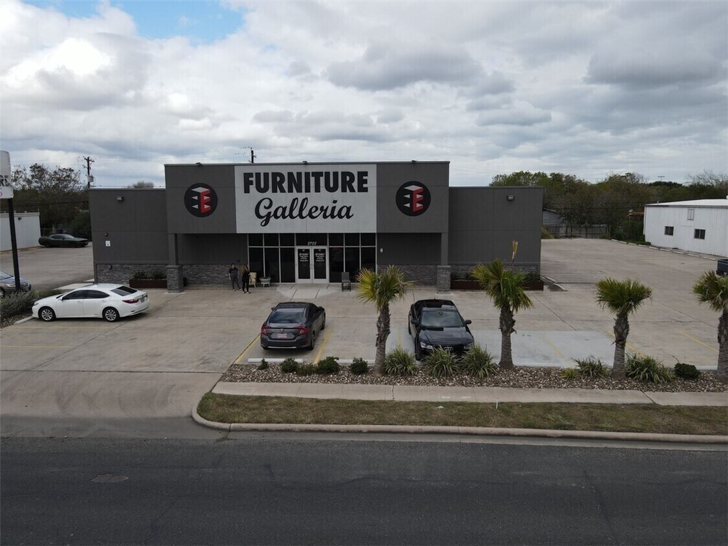 2722 S Padre Island Dr — photo