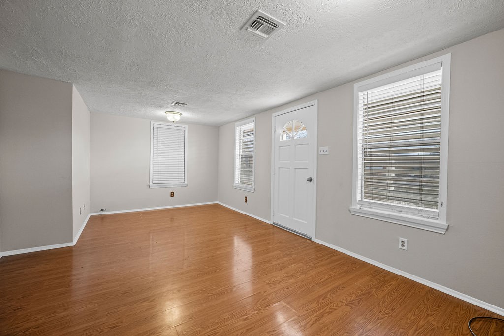 413 E. Fulton, Sinton, TX 78387 — photo 3