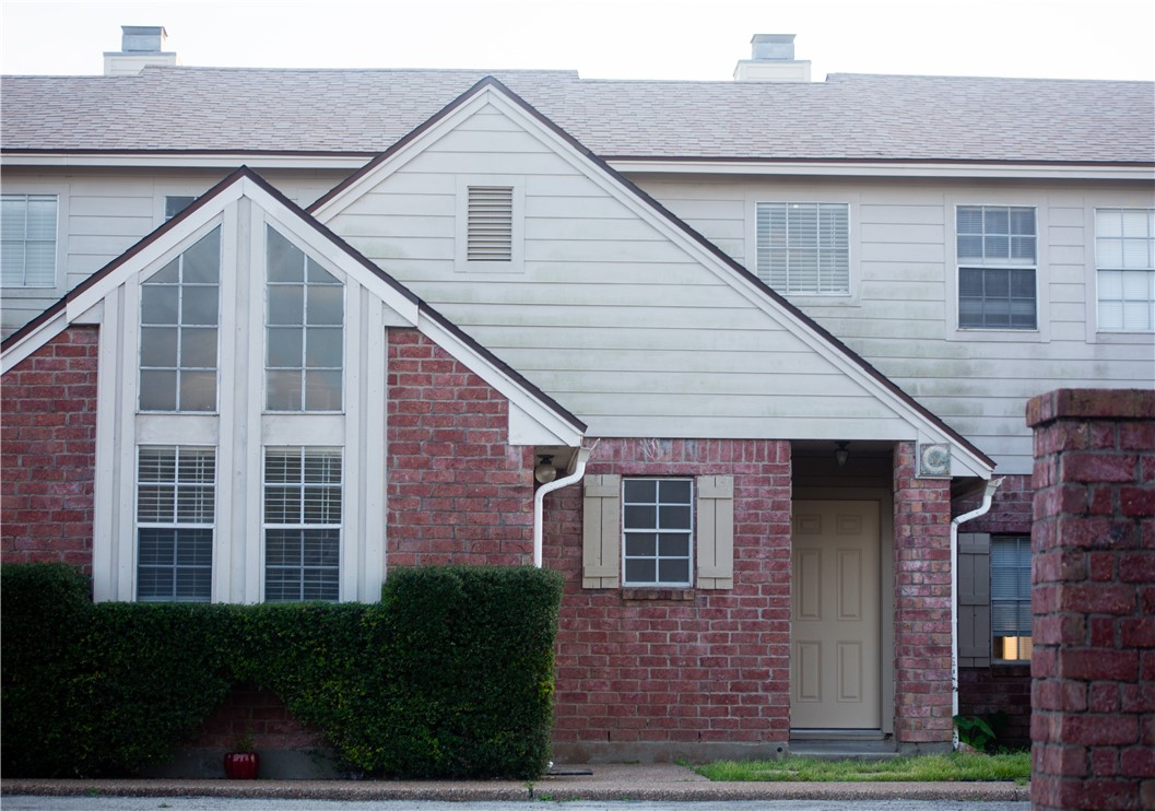 1001 W Bayview Blvd C — photo