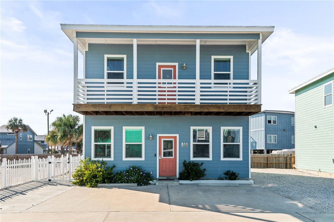 640 Gulf Village Dr — photo