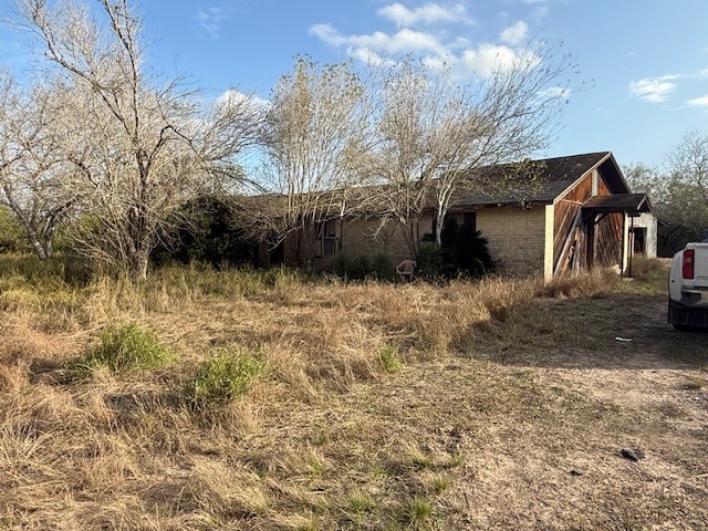 314 CR 211 Cr W — photo