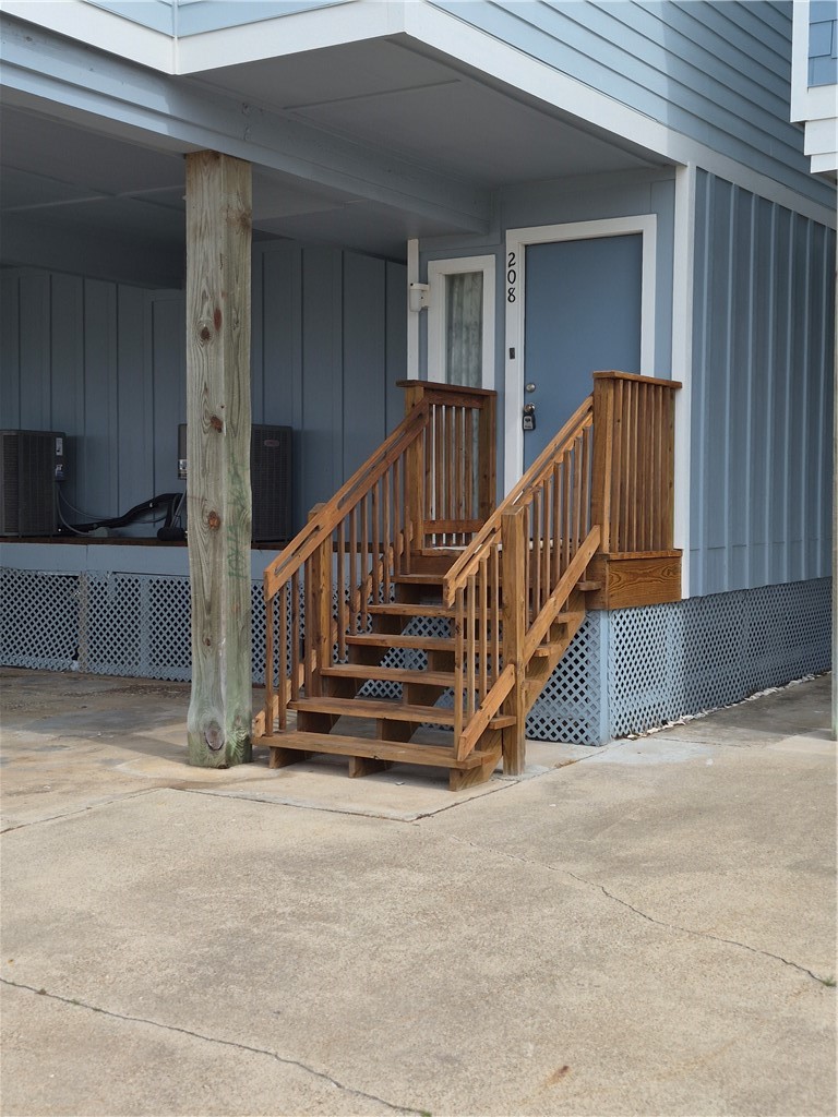 100 Port Royal 208 — photo