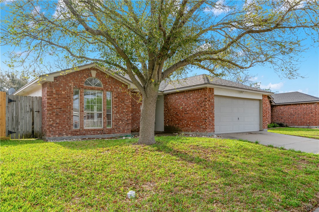 7802 Impala Dr — photo