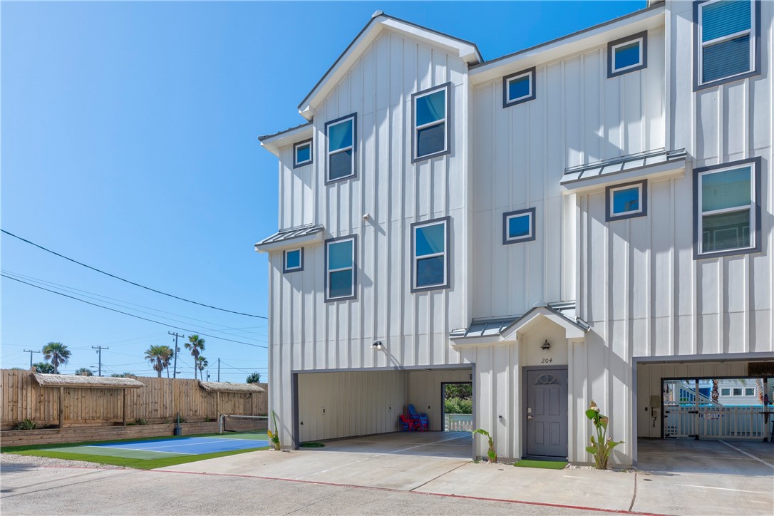 603 E Avenue G 204 — photo