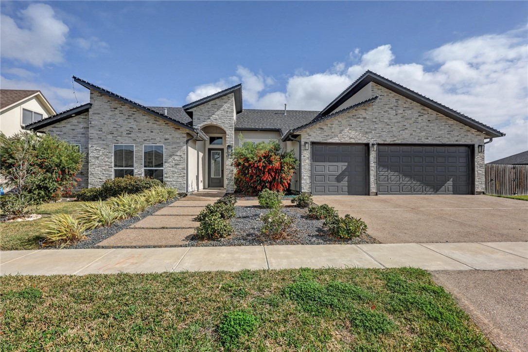 6826 Northwind Dr — photo