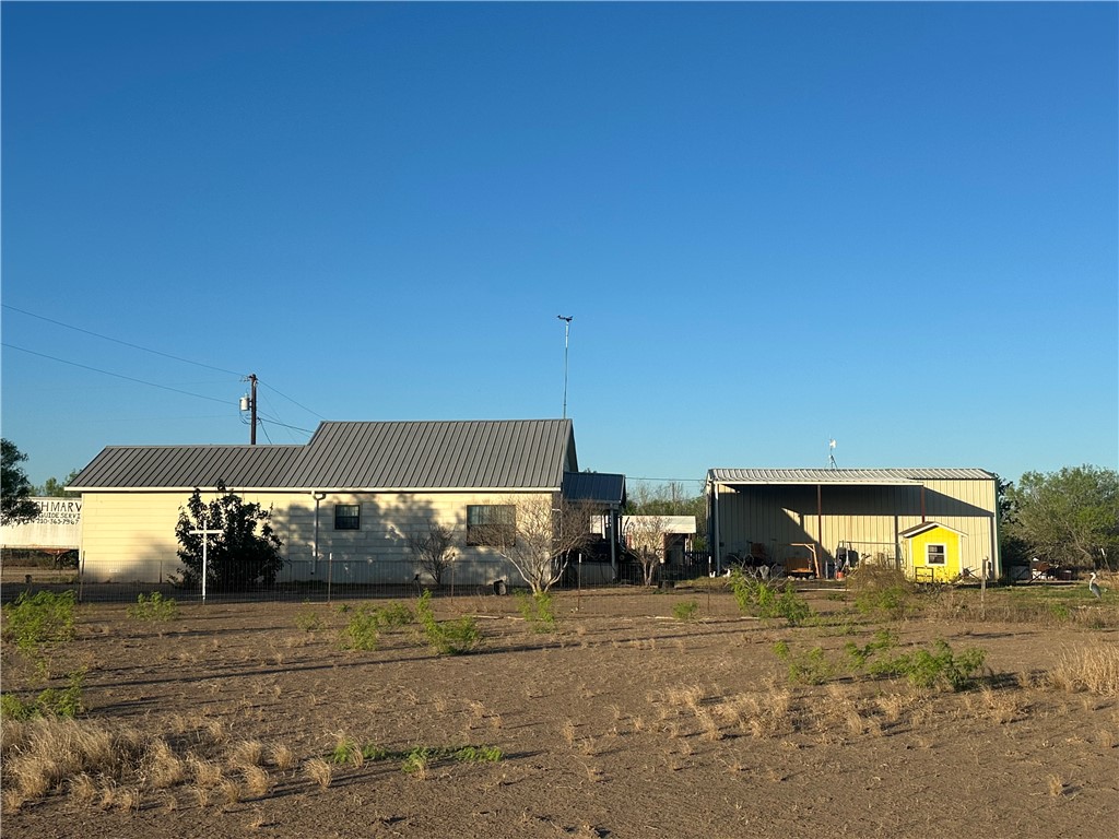 139 Fm 1545, Three Rivers, TX 78071 — photo 2