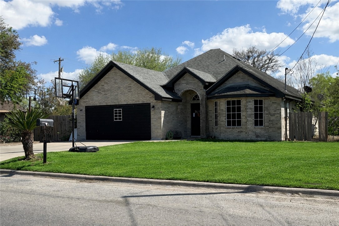 614 Cactus — photo
