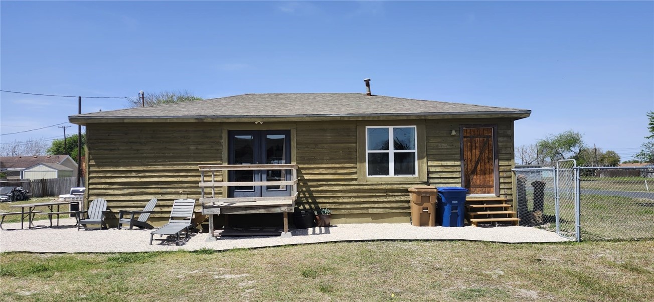 1407 Dema St — photo