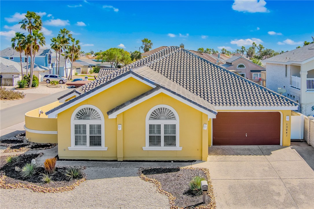 13641 Camino De Oro Ct — photo